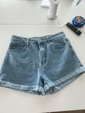 SHEIN Light Blue Rolled-Hem Denim Shorts